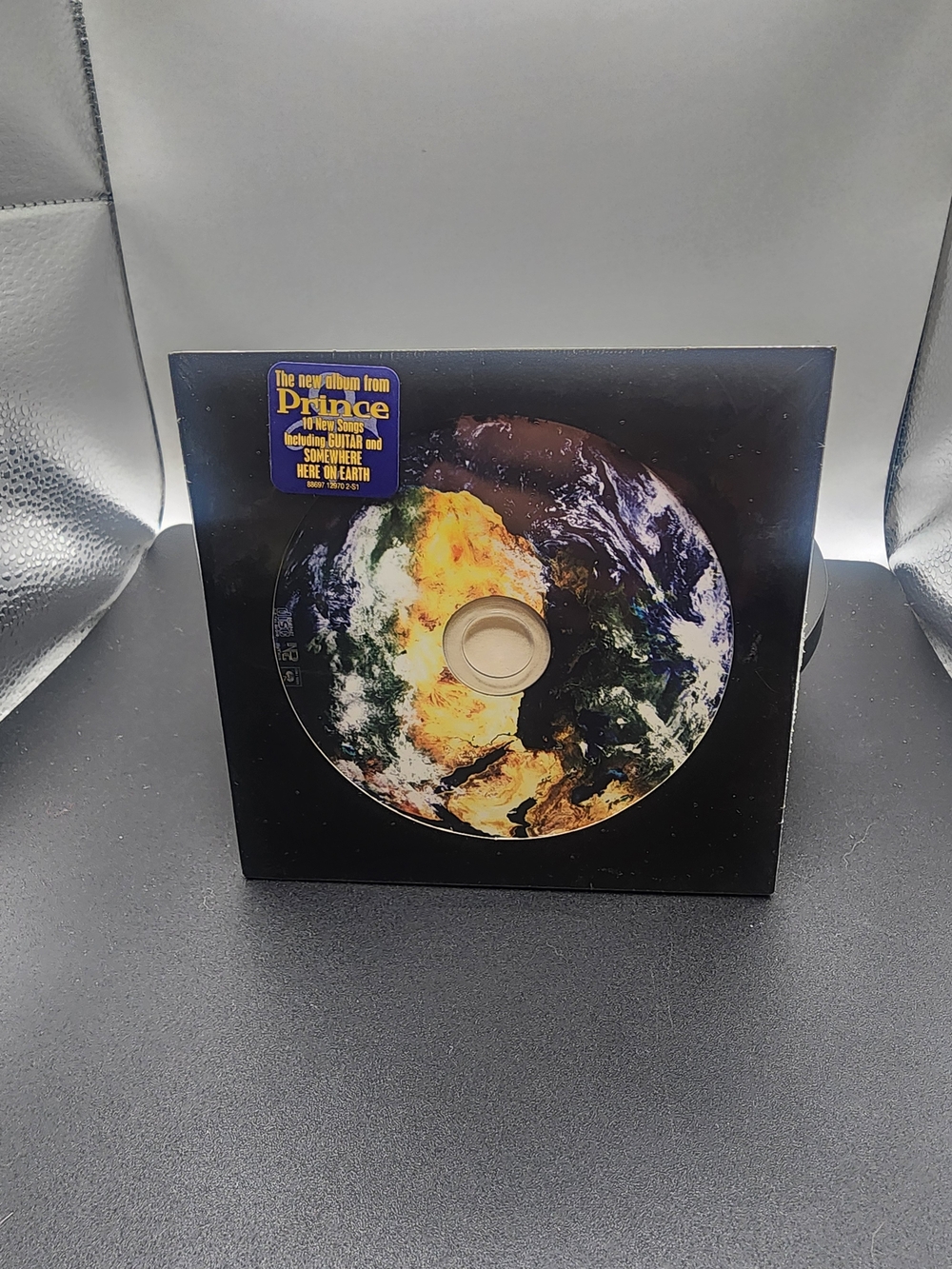 Prince : Planet Earth CD (2007) Hype Sticker Advance Release Promo. Still Sealed